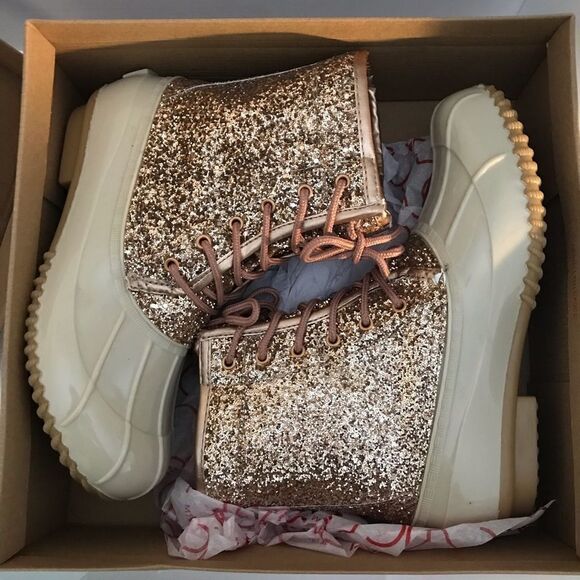 Sugar Boots Women's Size 8 Rose Gold Shearling Lined Duck Boots NIB - Picture 6 of 14